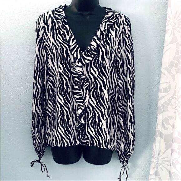 Zara Black & White Ruffled Zebra Print Blouse Size Small - Picture 1 of 13